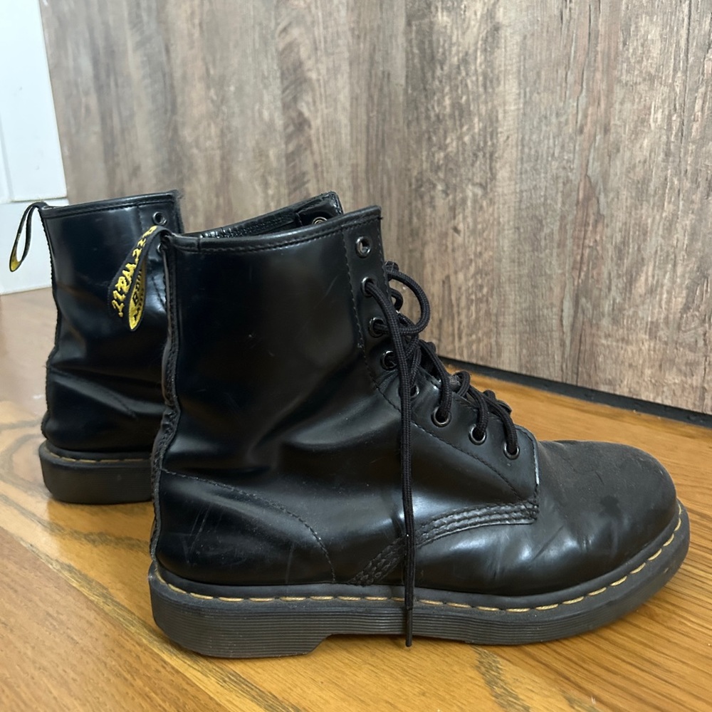 Dr. Martens boots black